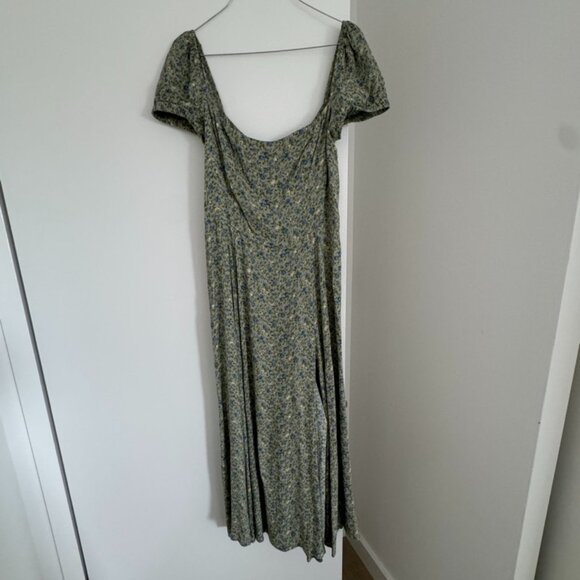Reformation Dresses & Skirts - Reformation Light Green Floral Midi Dress